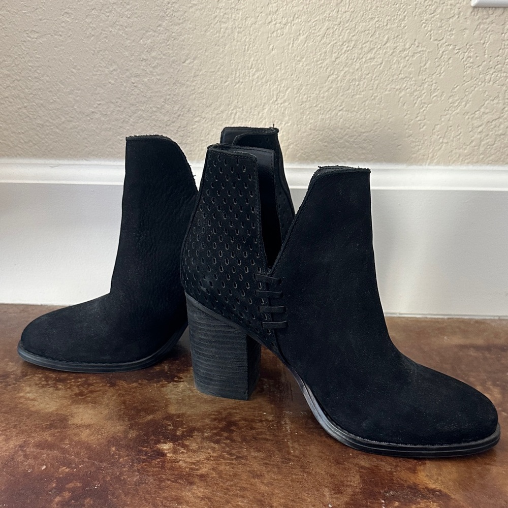 Steve Madden Black Ankle Boots